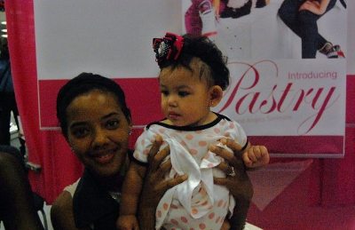 Pastry Fan Selena's daughter with Angela Simmons