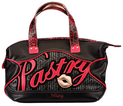 pastry-kiss-applique-satchel-black1